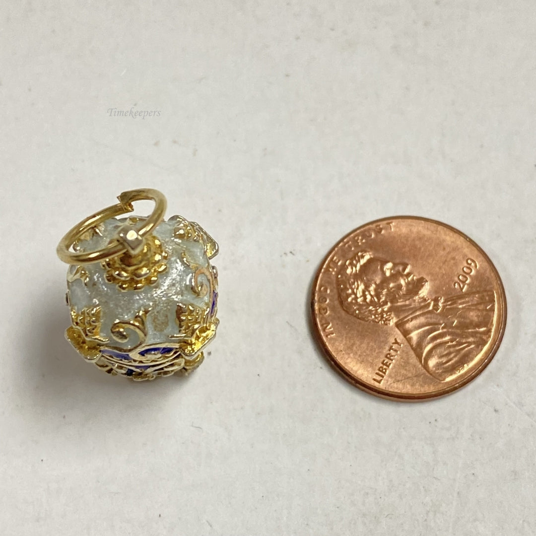 m244 Vintage Sterling Silver Blue Enamel Crown Charm Pendant