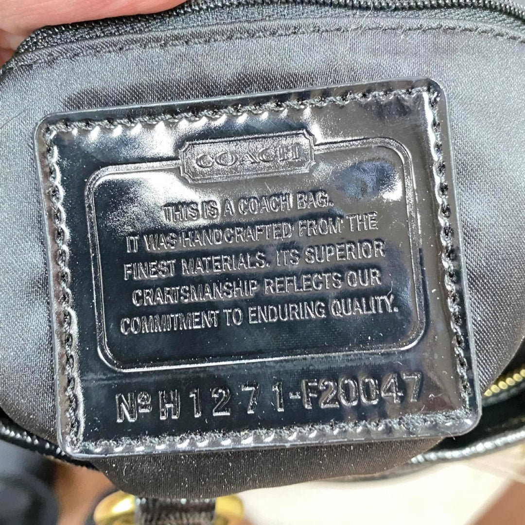 m351 Vintage Coach Black Patent Leather Poppy Daisy Liquid Glass Tote Purse Bag