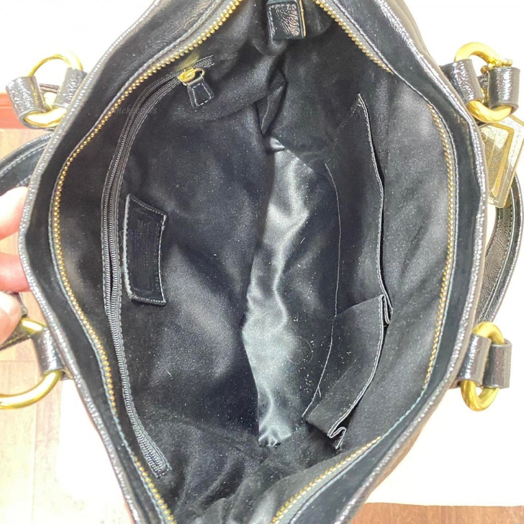 m351 Vintage Coach Black Patent Leather Poppy Daisy Liquid Glass Tote Purse Bag