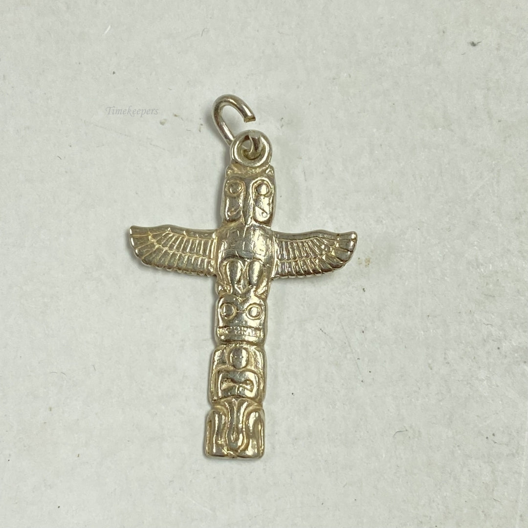 m285 Vintage Sterling Silver Cross and Wings Charm Pendant