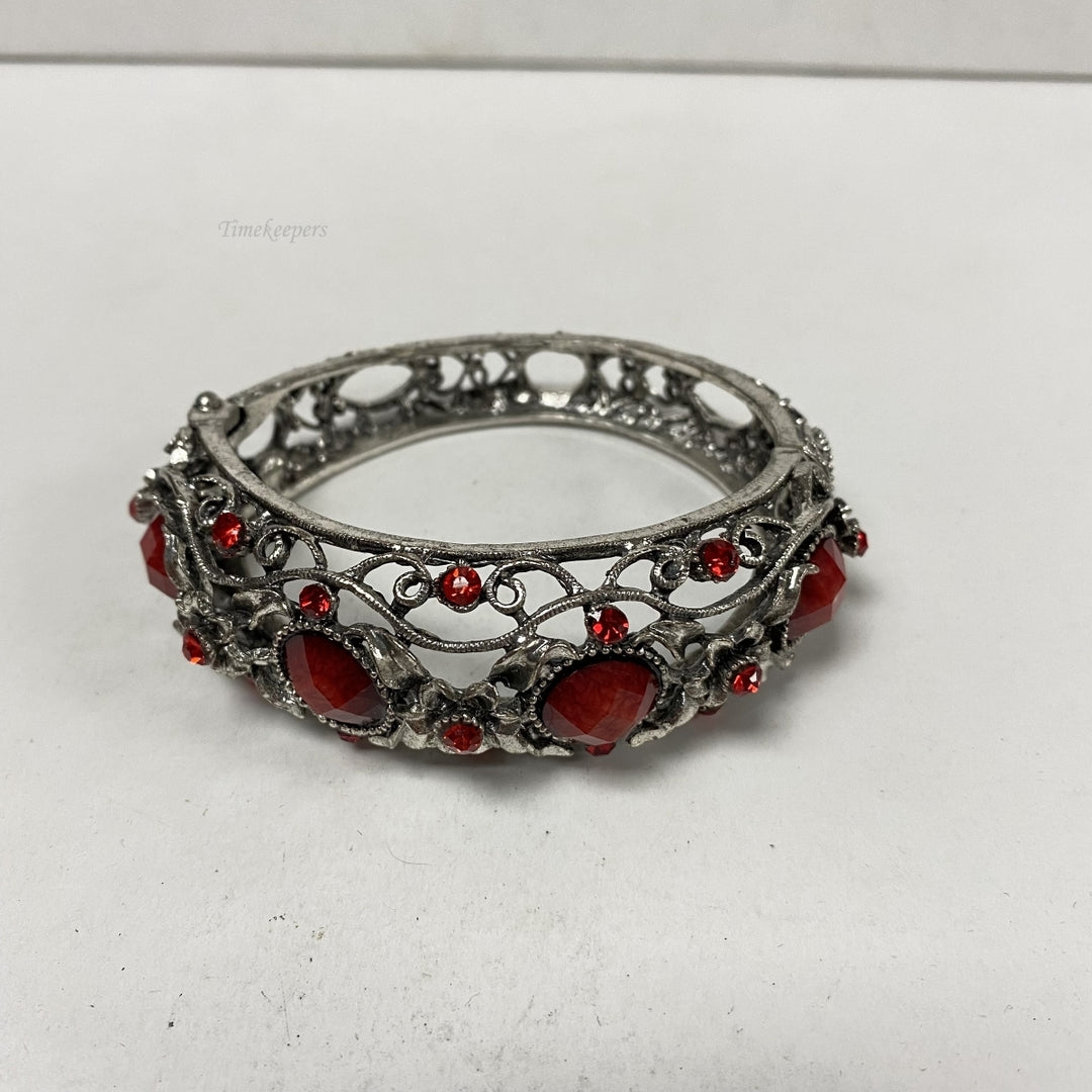 m316 Vintage Silver Tone Red Rhinestone Wide Filigree Bracelet Spring Opening