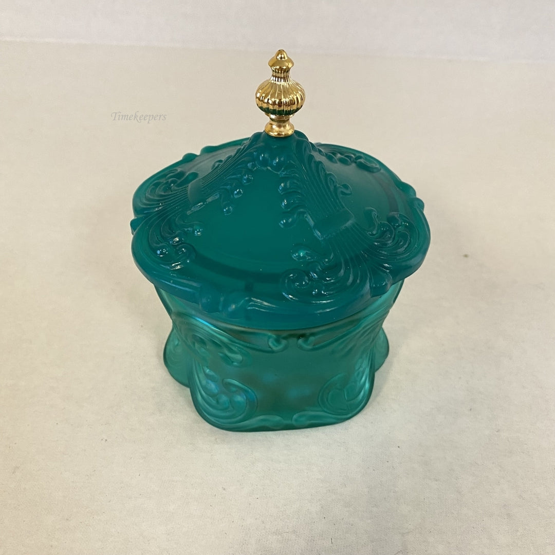 m326 Vintage Avon Collectible Venetian Blue Moonwind Emollient Bath Pearls