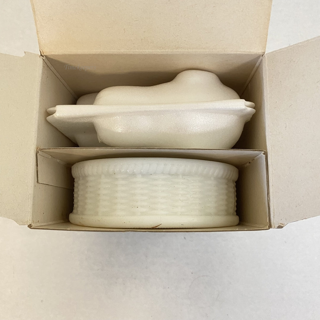 m327 Vintage Avon Collectible Sittin' Kittens Soap Dish and 3 Hostess Fragranced Soaps