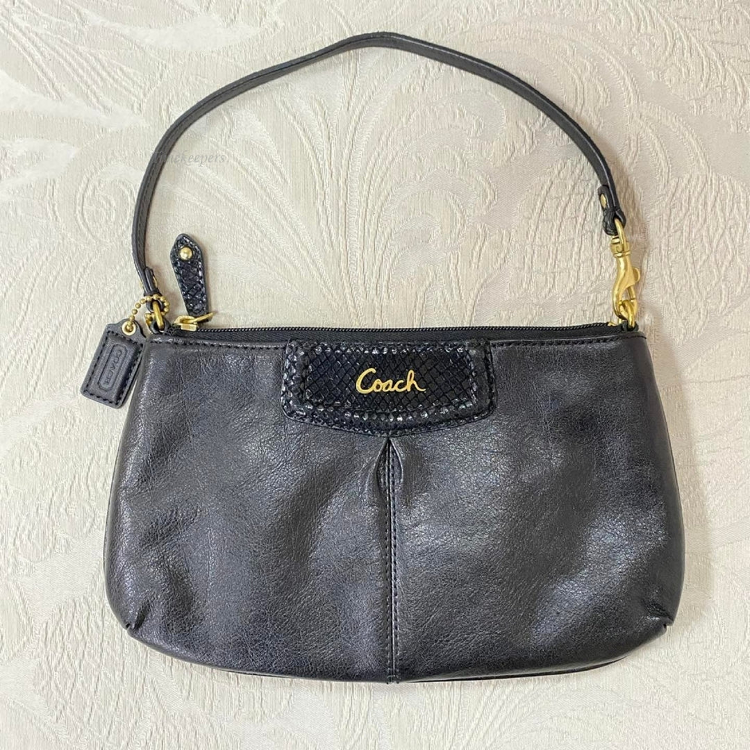 m341 Vintage Coach Black Leather Mini Wristlet Bag Card Cosmetic Travel Purse