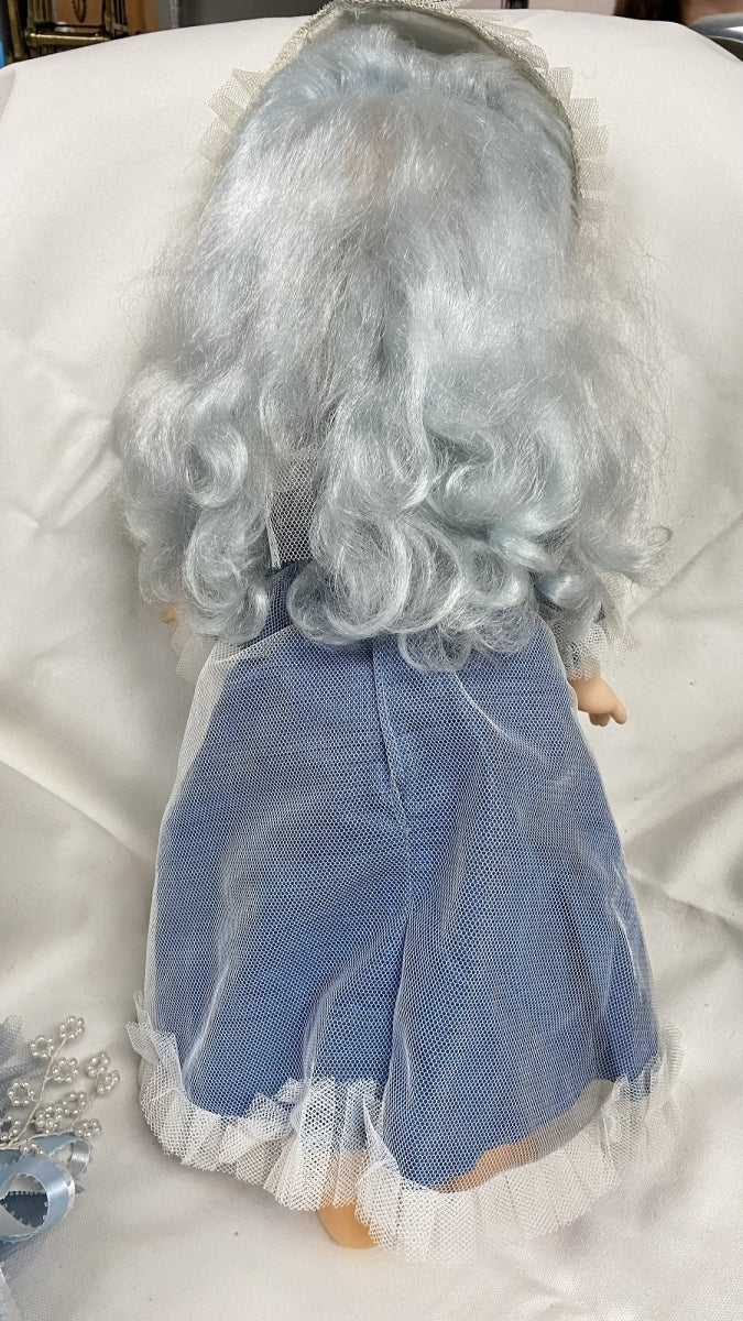 m417 Vintage Soviet USSR Toy Wedding Car Doll Lapel Flower Hard Plastic 1970's