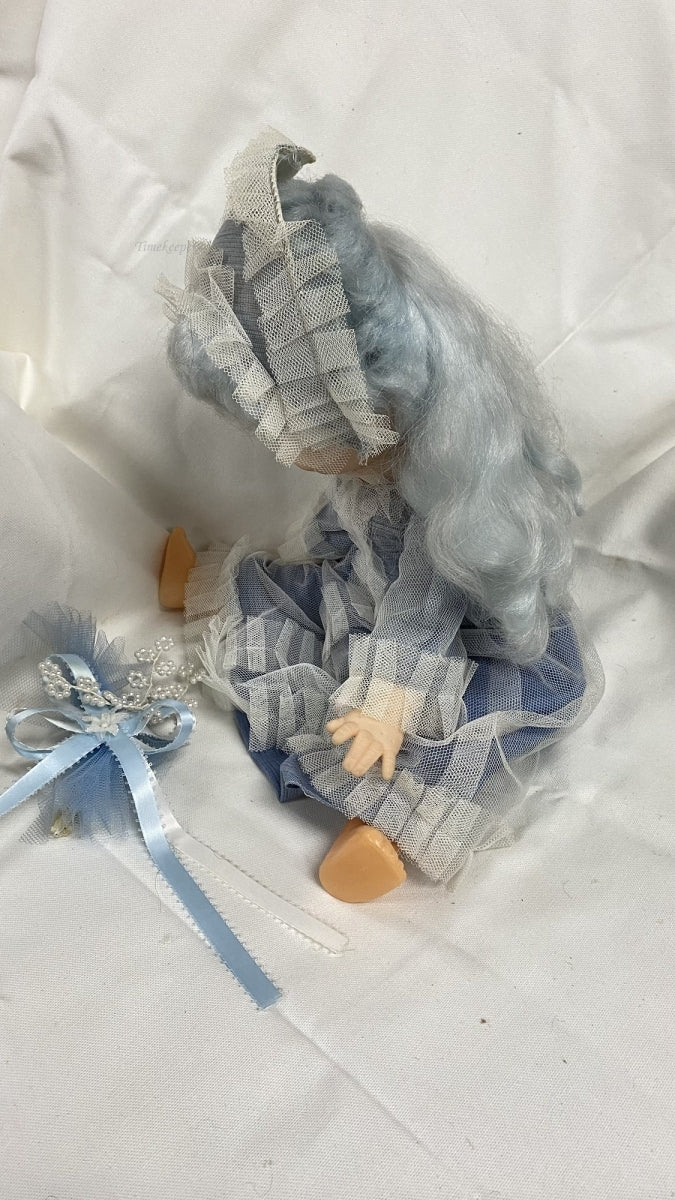 m417 Vintage Soviet USSR Toy Wedding Car Doll Lapel Flower Hard Plastic 1970's