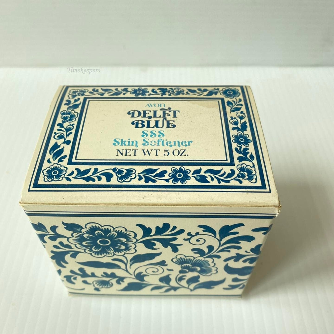 m445 Vintage Avon Delft Blue SSS Skin Softener 5 fl oz Floral Cup Container