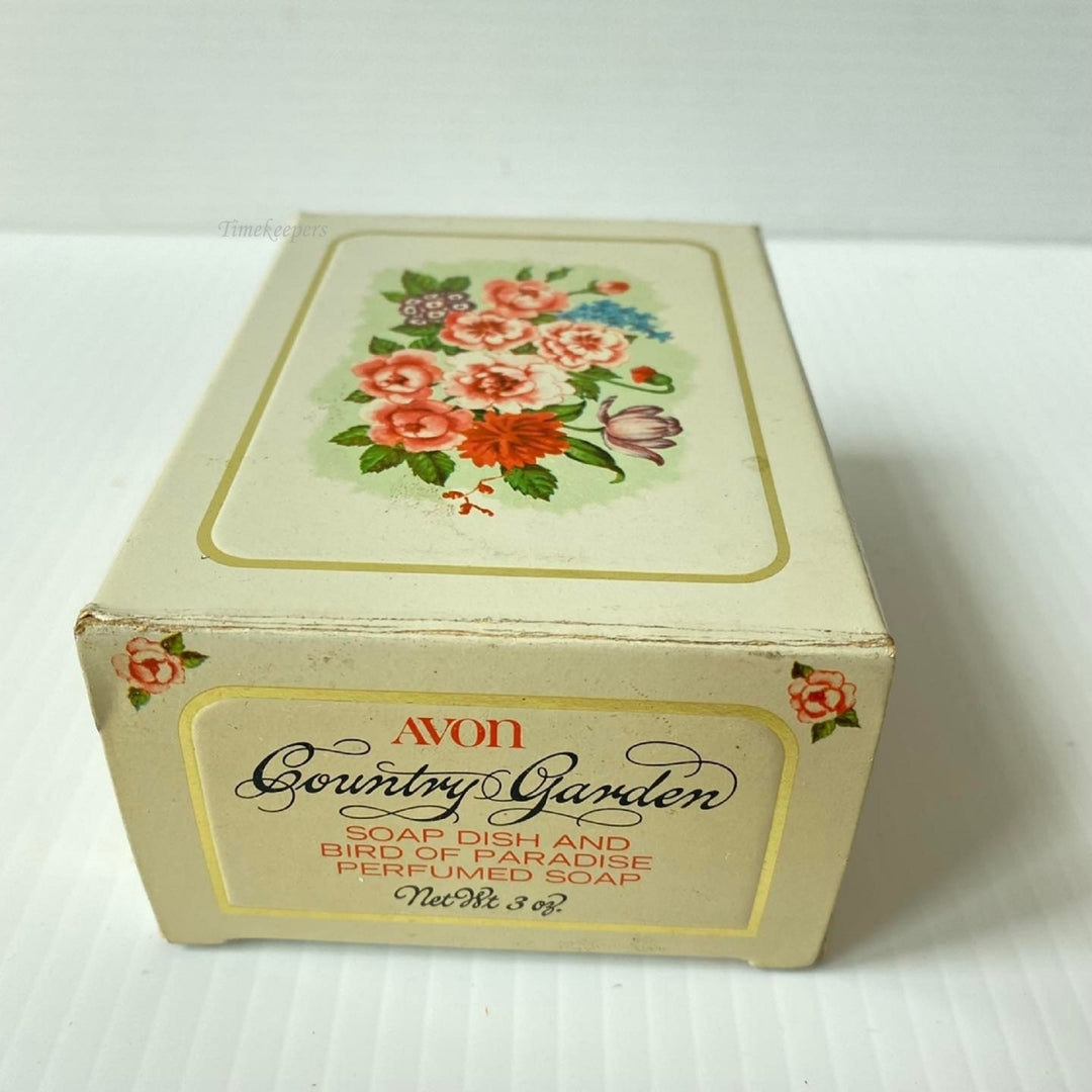 m485 Vintage Avon Collectible Country Garden Floral Soap Dish Holder