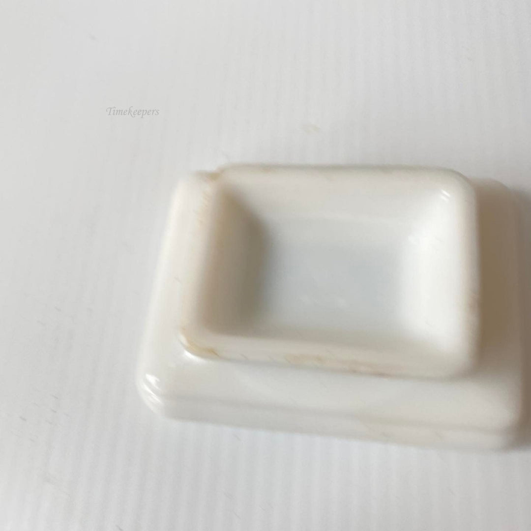 m485 Vintage Avon Collectible Country Garden Floral Soap Dish Holder