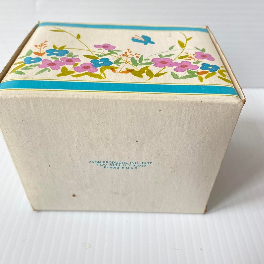 m487 Vintage Avon Collectible English Provincial Charisma Perfumed Soap & Dish