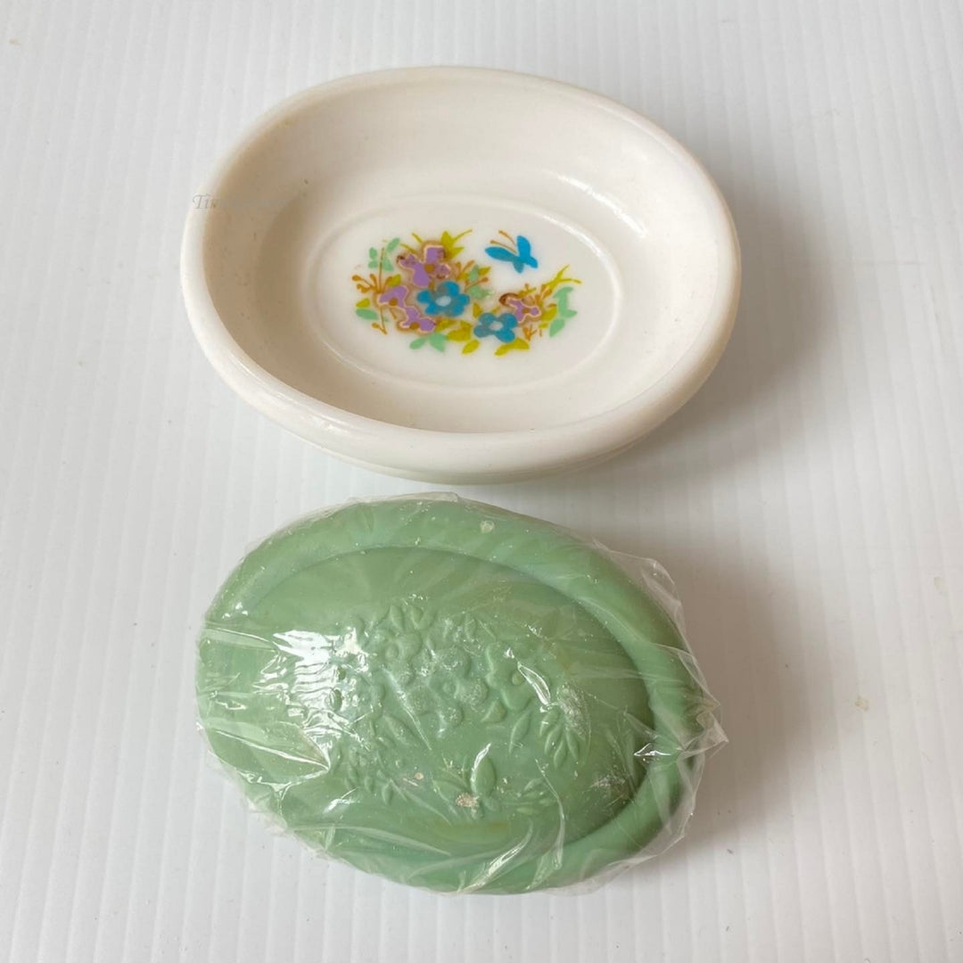 m487 Vintage Avon Collectible English Provincial Charisma Perfumed Soap & Dish