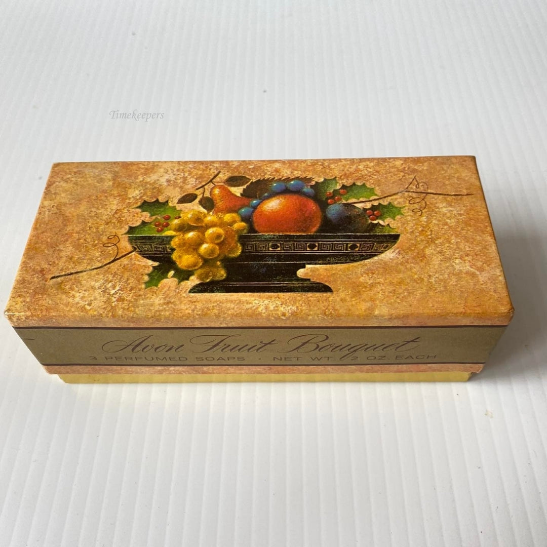 m490 Vintage Avon Collectible Fruit Bouquet 3 Perfumed Soaps 2 OZ Each