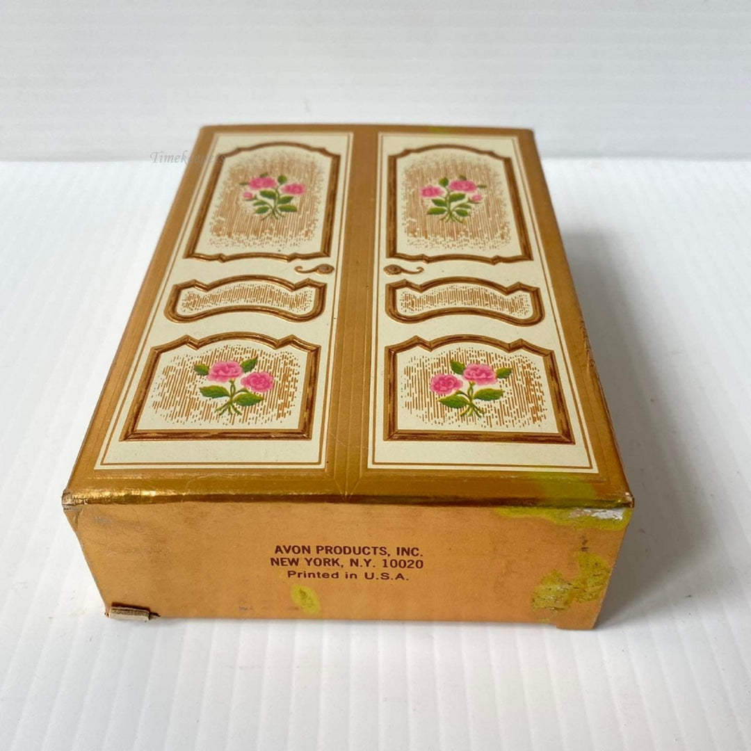 m495 Vintage Avon Collectible Leisure Hours Brocade Foaming Bath Oil 5 fl.oz