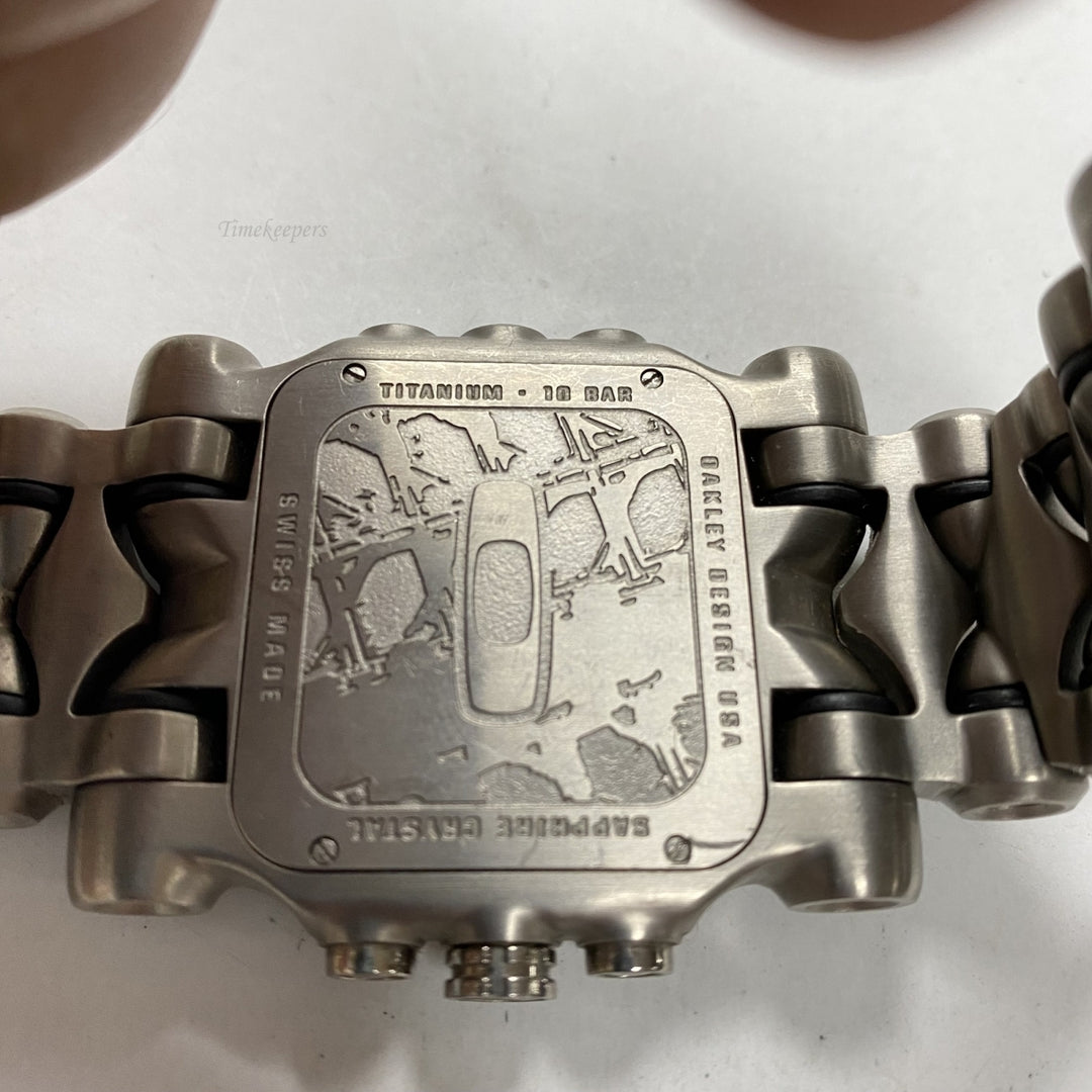 m531 Oakley Swiss Minute Machine Titanium Bracelet Sapphire Crystal 10 Bar Watch