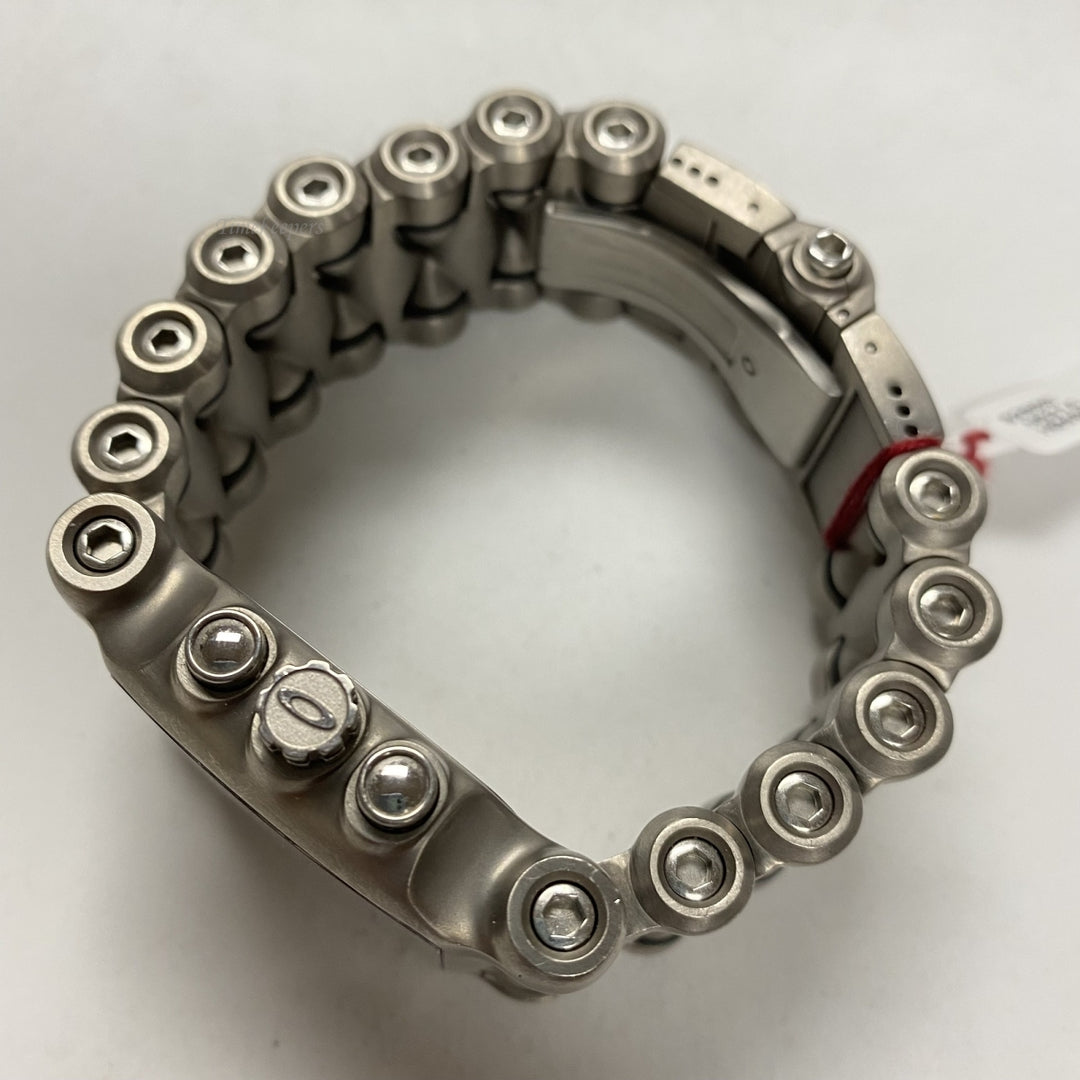 m531 Oakley Swiss Minute Machine Titanium Bracelet Sapphire Crystal 10 Bar Watch