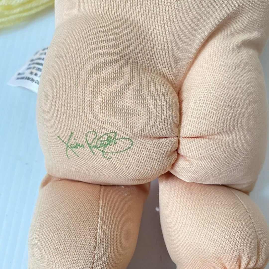 m550 Rare 1982 Cabbage Patch Doll Soft Body Loop Hair Signed by Xavier Roberts