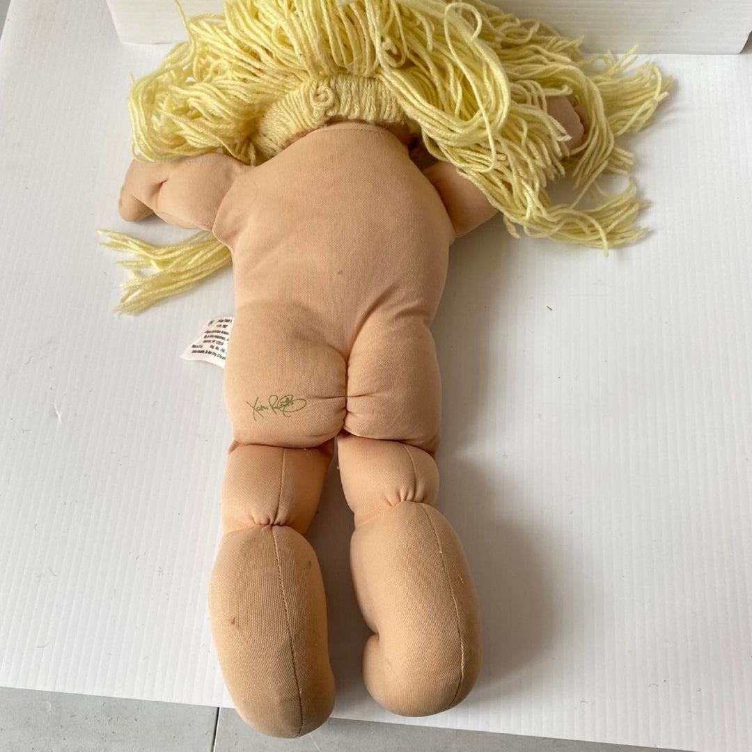 m550 Rare 1982 Cabbage Patch Doll Soft Body Loop Hair Signed by Xavier Roberts