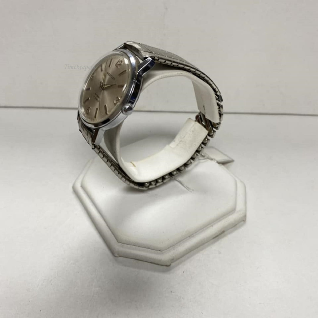 m625 Vintage Westclox Automatic WR Unisex Wrist Watch