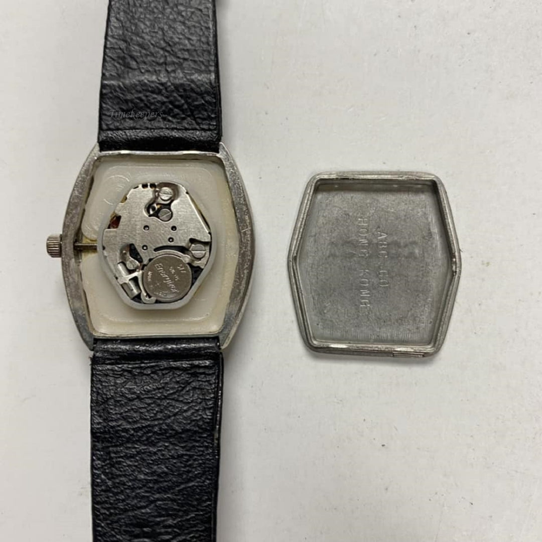 m630 Vintage Ronica  Quartz Hong Kong Men's Wrist Watch