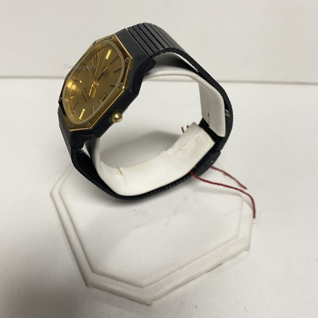 m666 Vintage BWC Swiss Flatline 11 Gold Tone Quartz Men's Wrist Watch