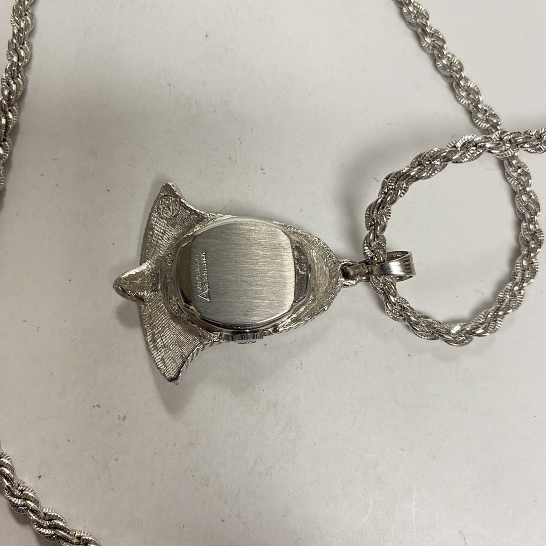 m671 Vintage Sovereign Swiss Made Silver Tone Pendant Watch on 26" Long Necklace