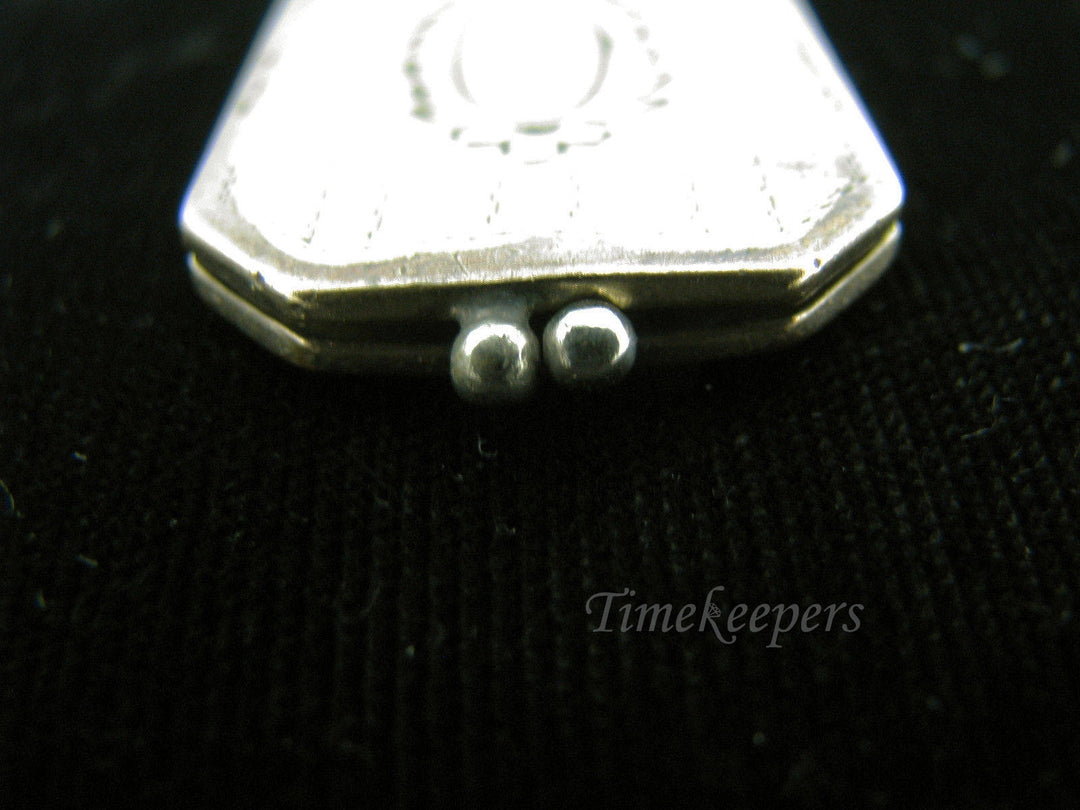 a746 Lovely Rectangle Vintage Gold Filled Locket