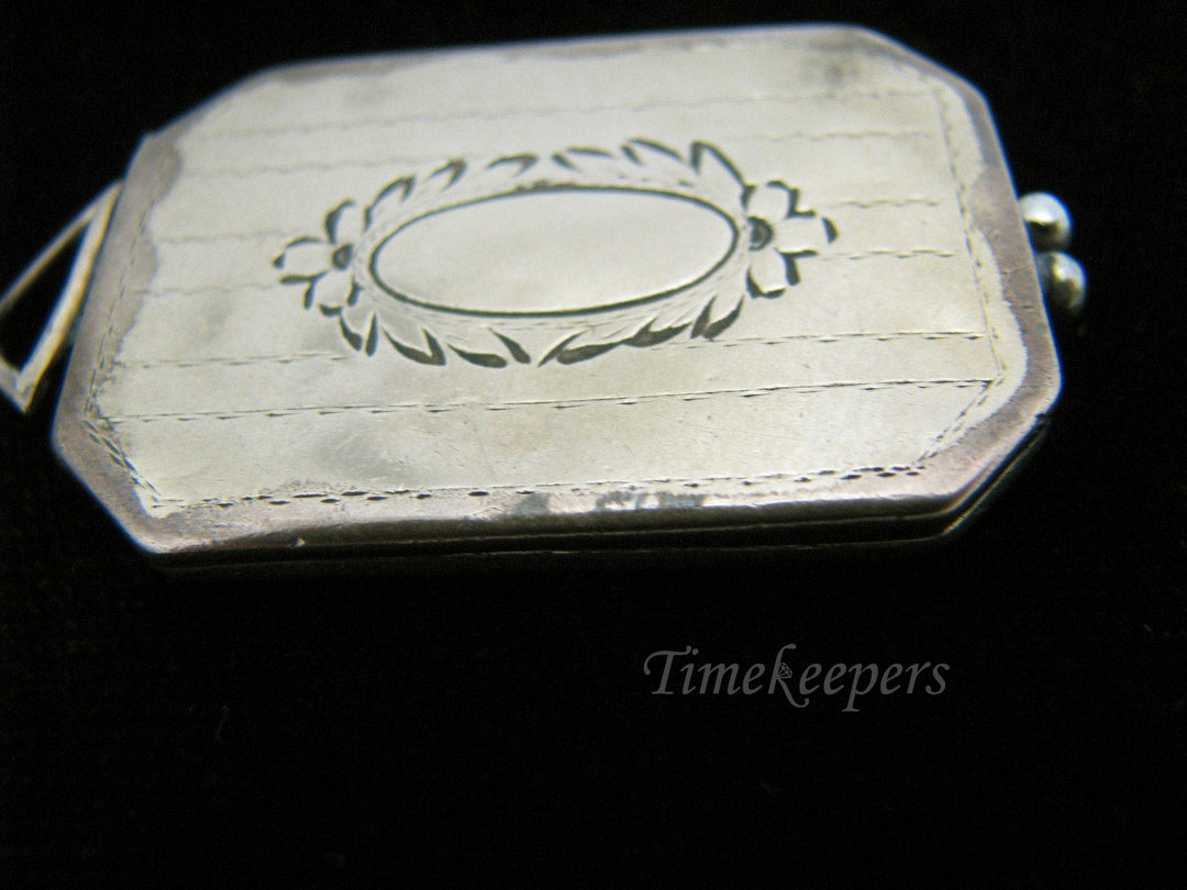 a746 Lovely Rectangle Vintage Gold Filled Locket