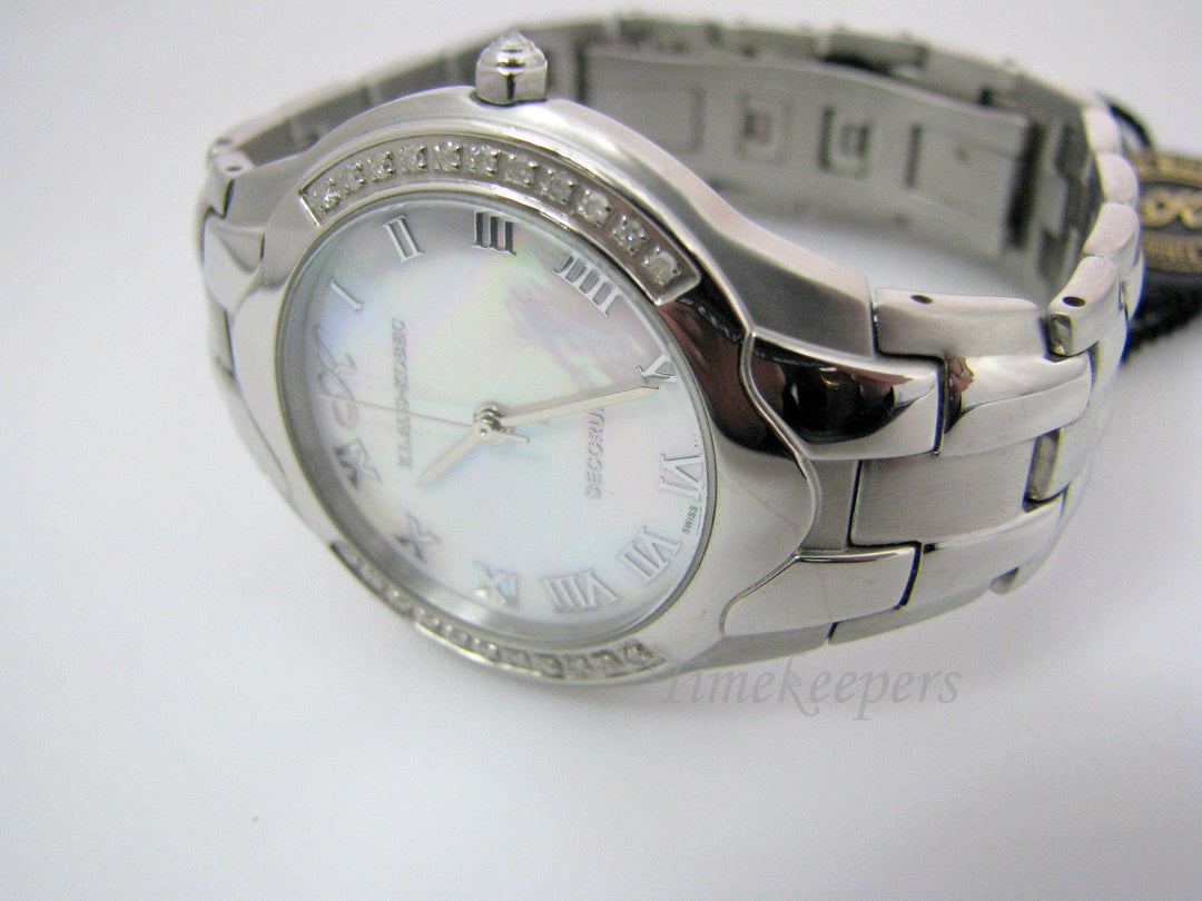 c620 Elegant and Handsome Klaus Kobec Quartz Timepiece with Mother of Pearl Dial