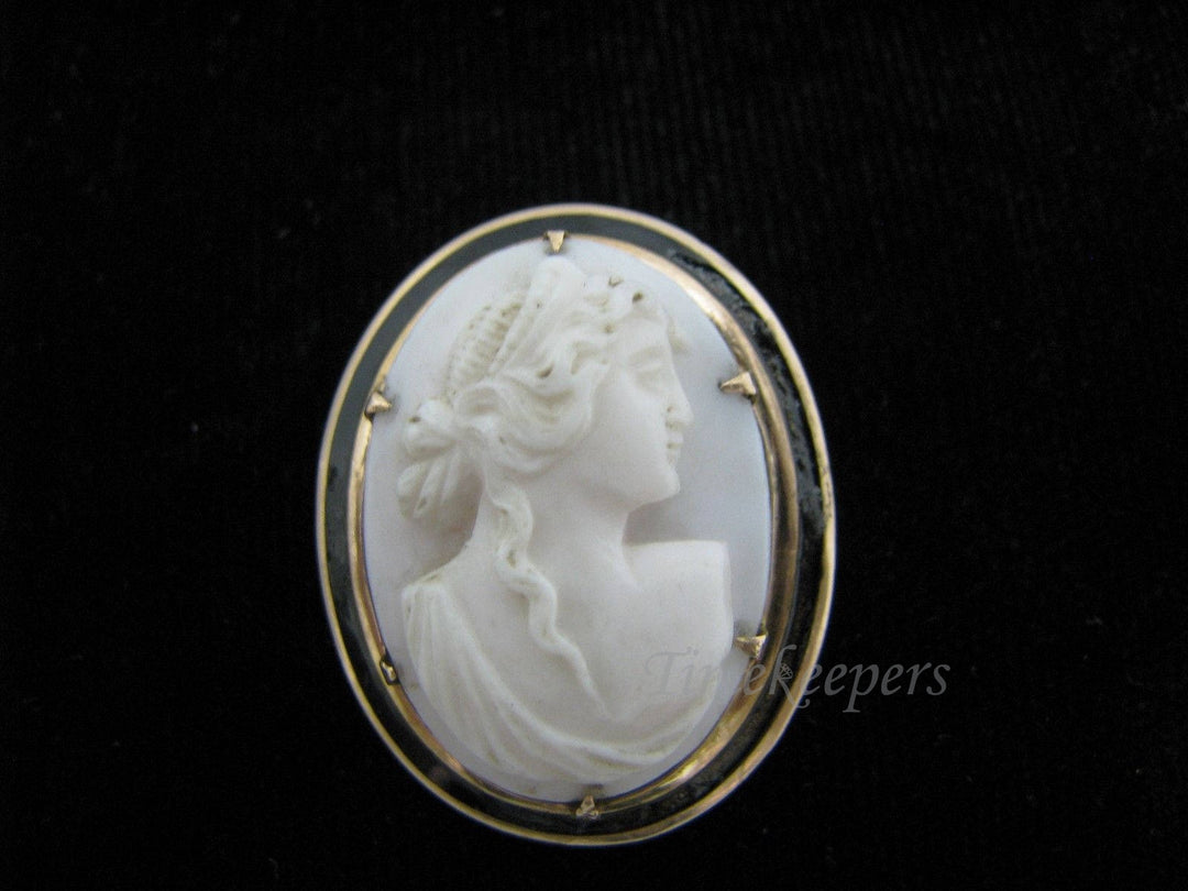 c513 Vintage White Cameo Brooch/ Pendant in 10k Yellow Gold with Black Enamel Frame