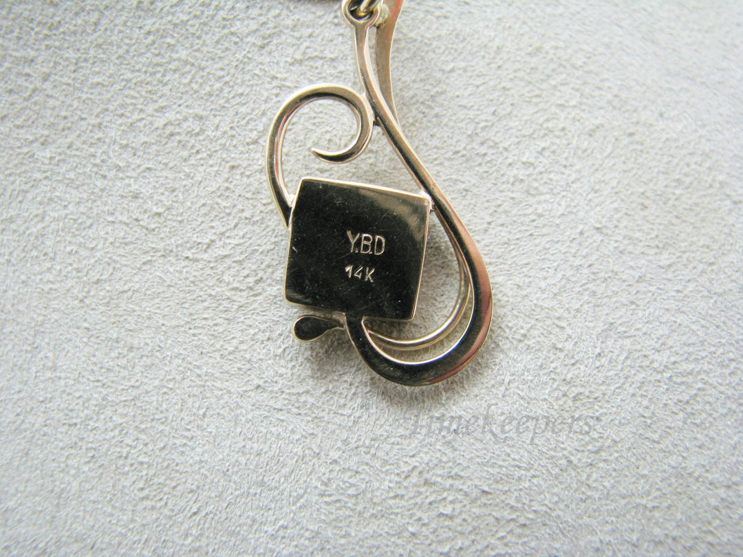 a965 Unique Cut Shell Filigree Pendant in 14k Yellow Gold with 14k Yellow Gold Chain