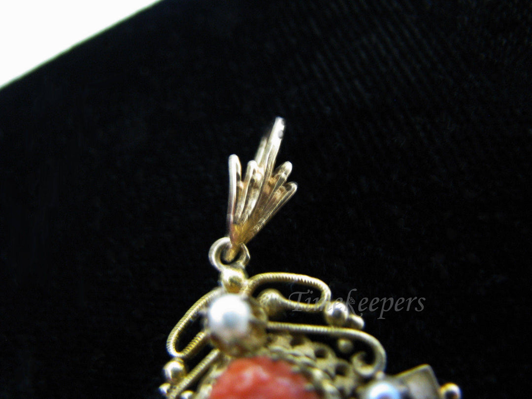 a753 Beautiful Unique Vintage Cameo Pendant in 14k Yellow Gold with Pearls &amp; Hook