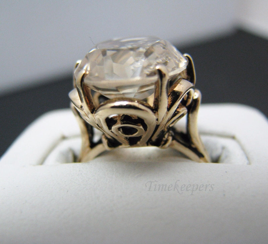 a400 Beautiful Large Oval Cut Garnet in a 14k Yellow Gold Ring