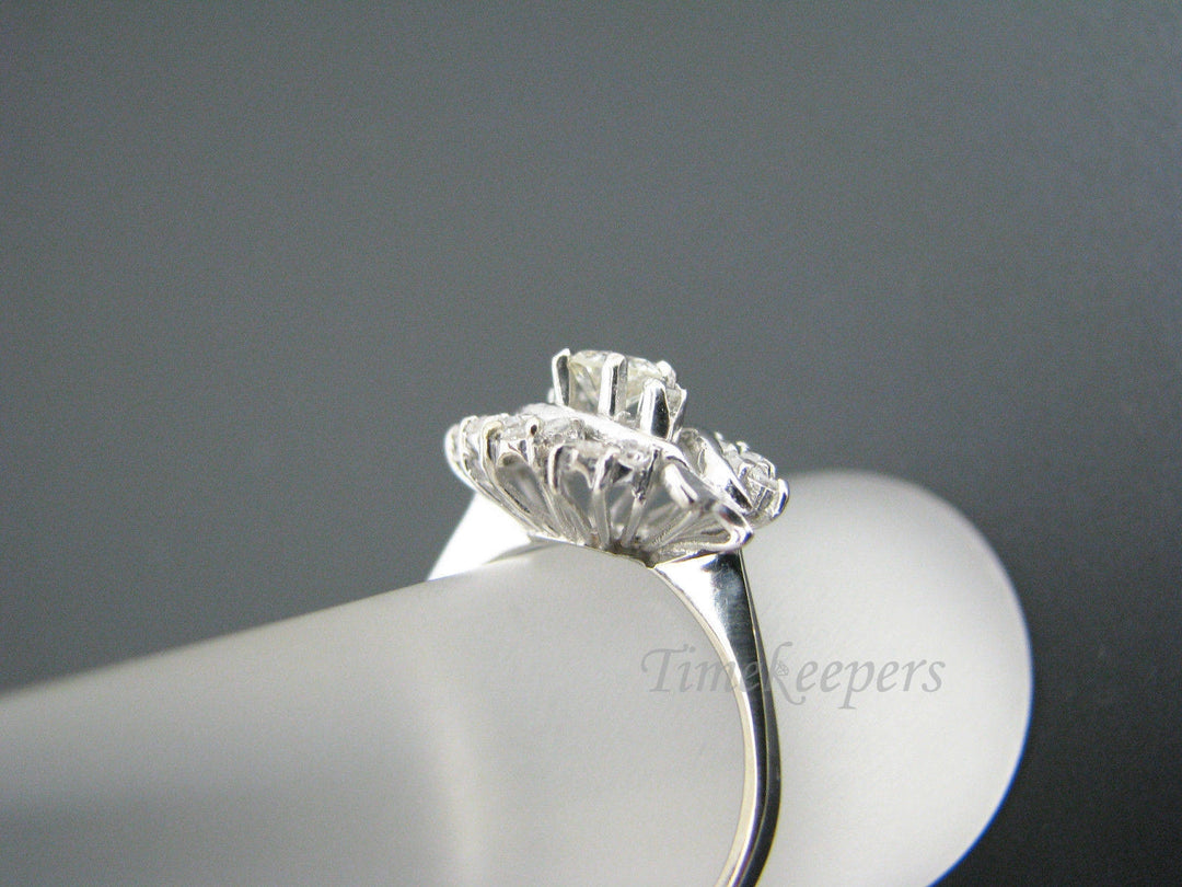 a346 Elegant Diamond Ring .40 ct Center Stone 18k White Gold Diamond Chips Sz 8