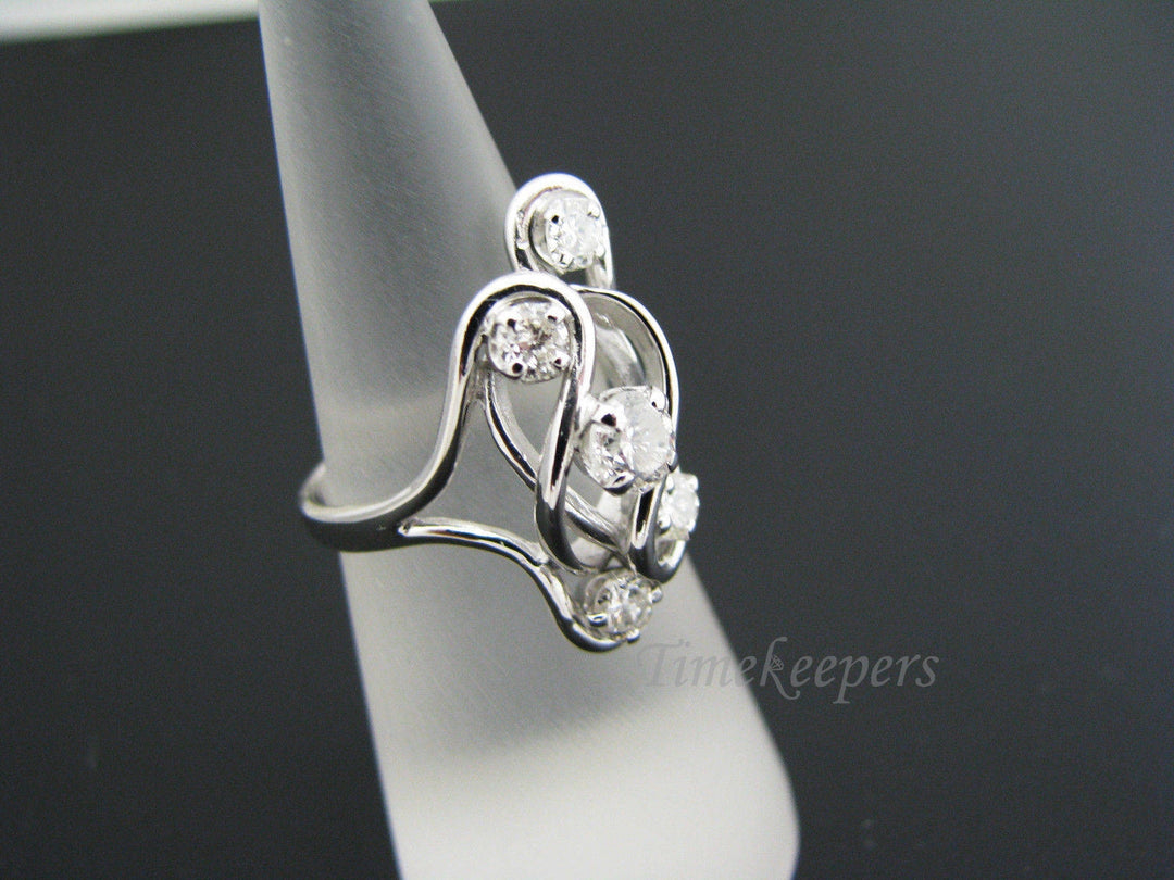 a344 Unique Stunning 5 Diamond Swirled Ring in 14k White Gold