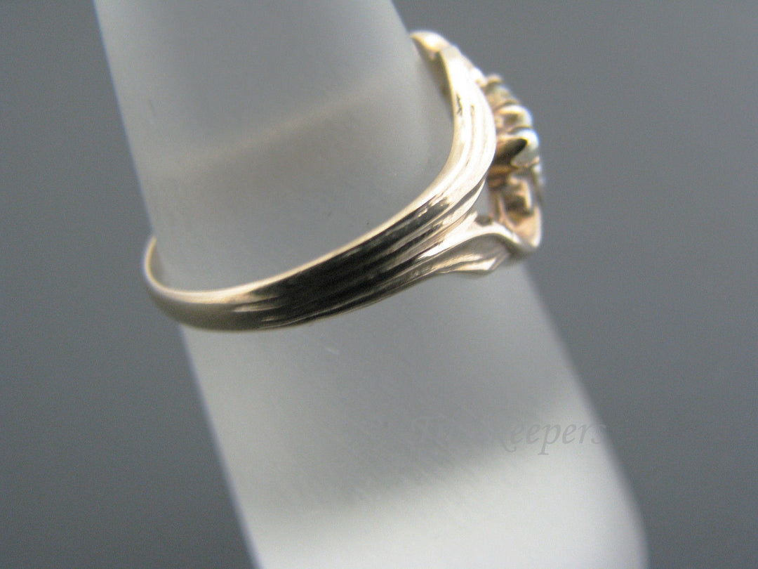 c504 Stunning Vintage Ring with Center Diamond and Seed Pearls in 10k YG