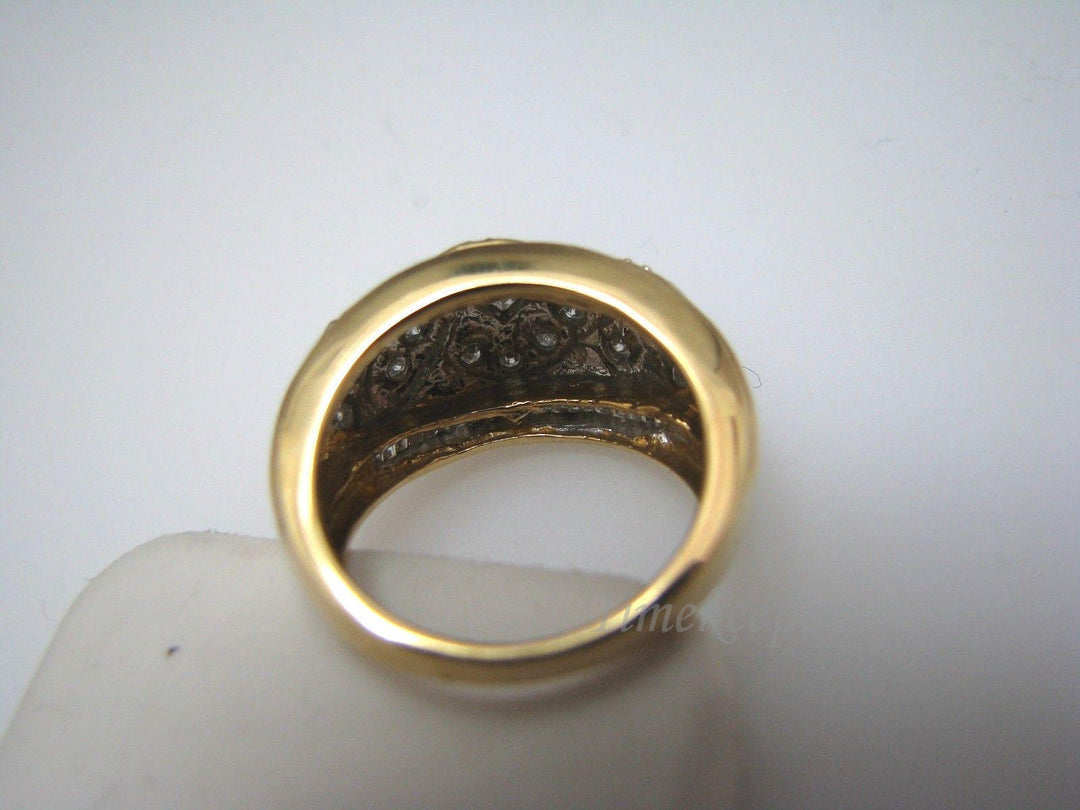a806 Vintage Original Stunning Multi-Diamond Ring in 10k Yellow Gold
