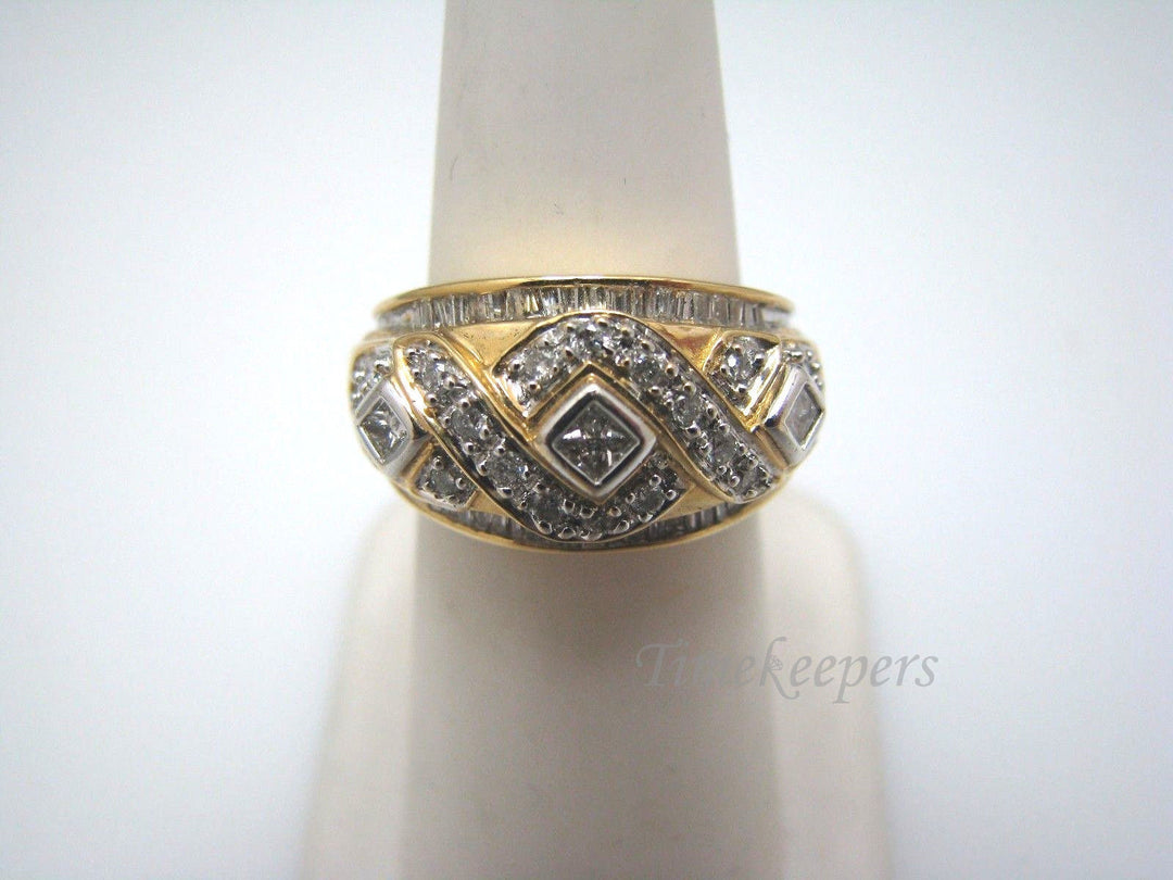 a806 Vintage Original Stunning Multi-Diamond Ring in 10k Yellow Gold