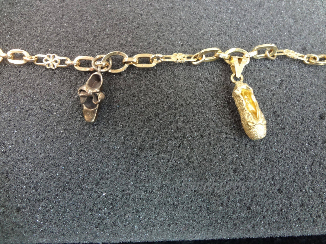 a550 Vintage Lovely 18K Gold Women's Charm Bracelet with 4 Ballet Charms