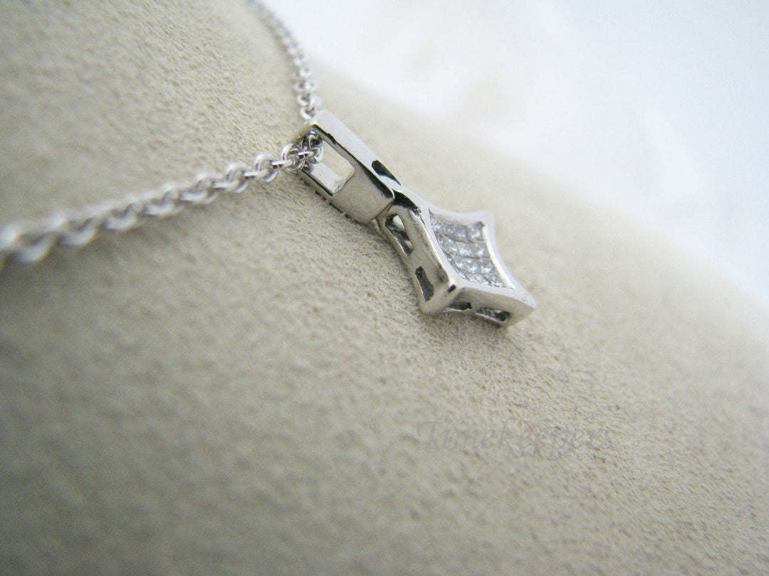 a379 Glamorous Pave Diamonds Diamond shape Pendant & Chain Necklace 14k 18k