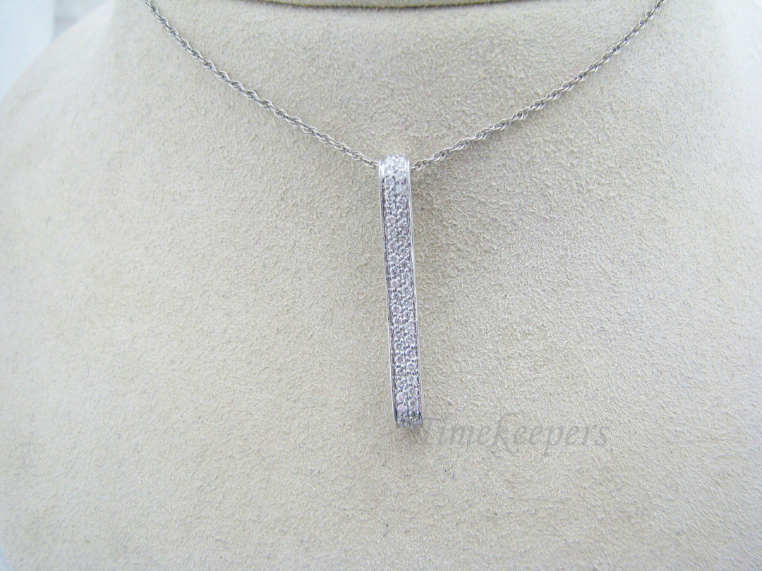 a376 Dazzling 14k White Gold Bar Pendant Necklace Encrusted Diamonds Down Front