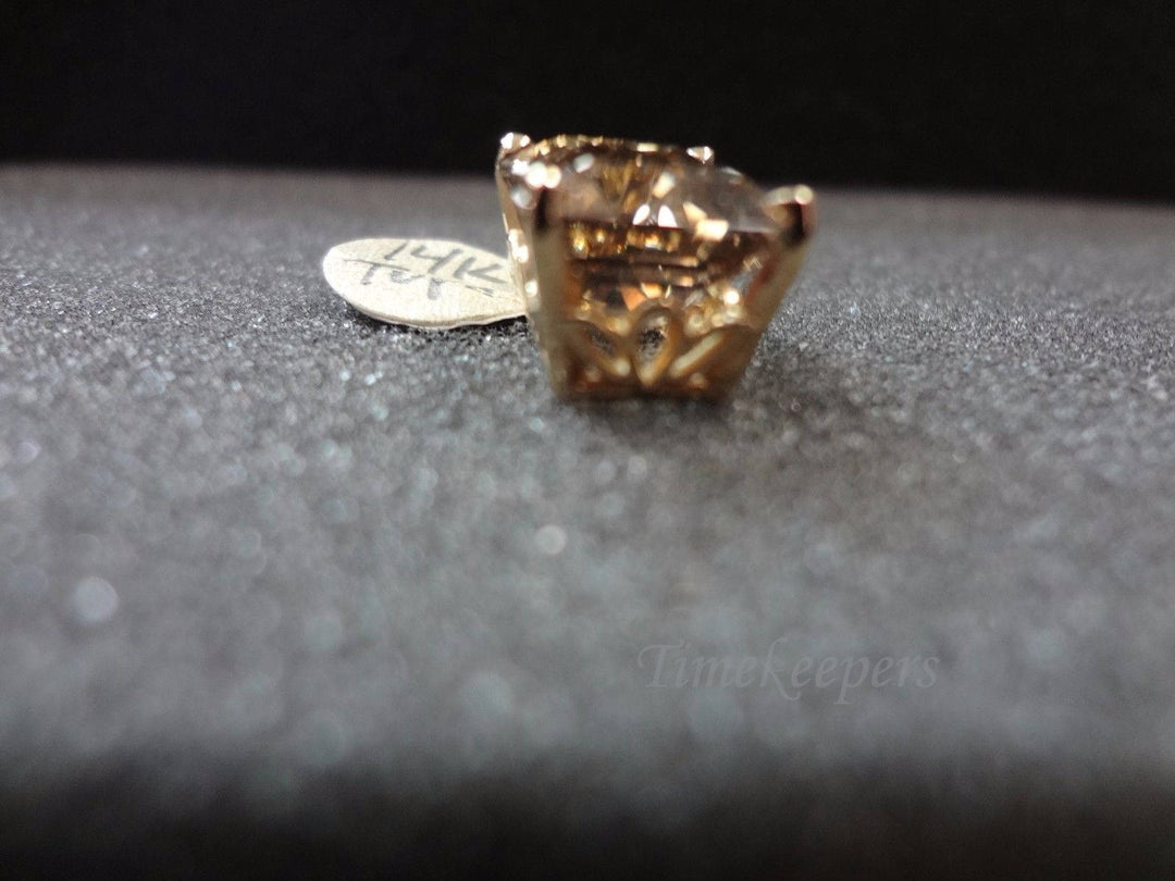 c328 Beautiful Topaz Pendant in 14k Yellow Gold Setting