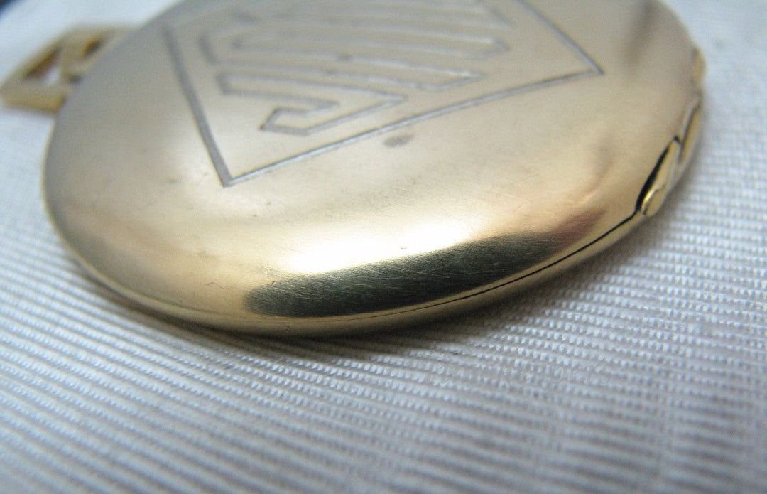 c336 Handsome Vintage Dulux Pocket Watch in Gold tone