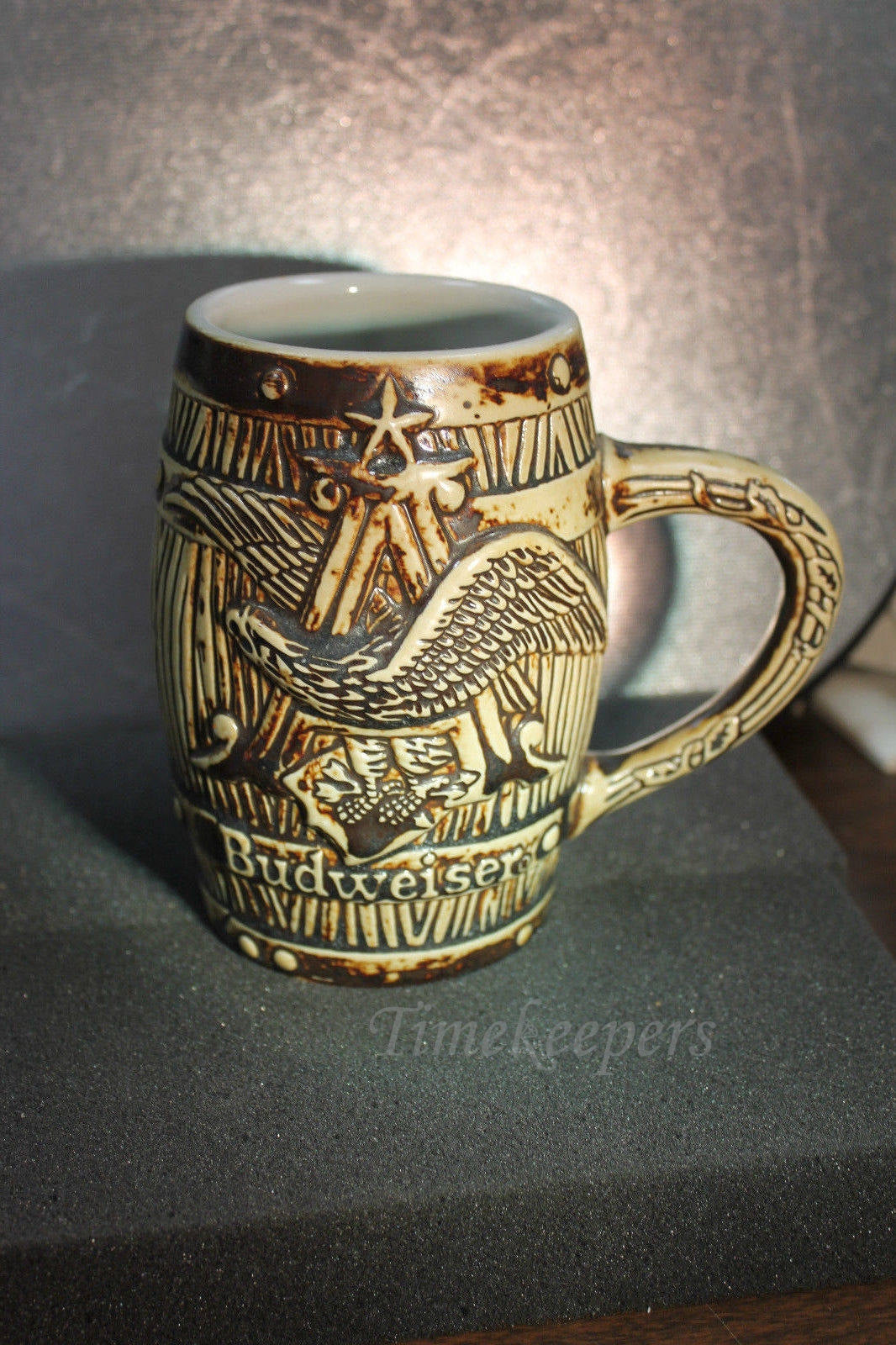 c669 Budweiser A and Eagle Barrel Stein Ceramarte