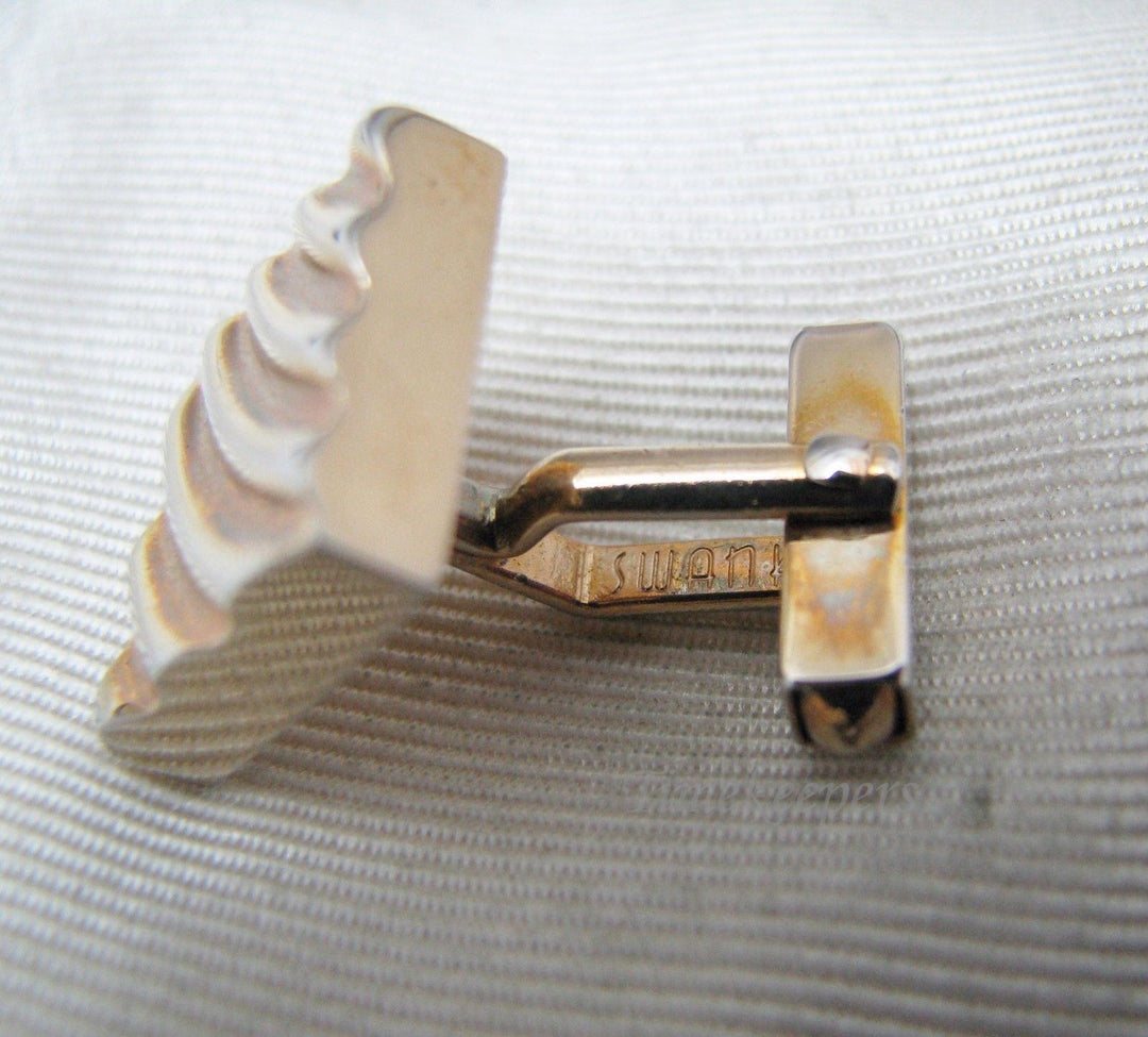c268 Vintage Square Gold Tone Cuff links by Swank from the 1970s