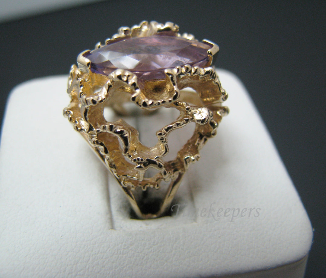 a995 Very Unique Marquis cut Amethyst in Stunning 14k Yellow Gold Mounting
