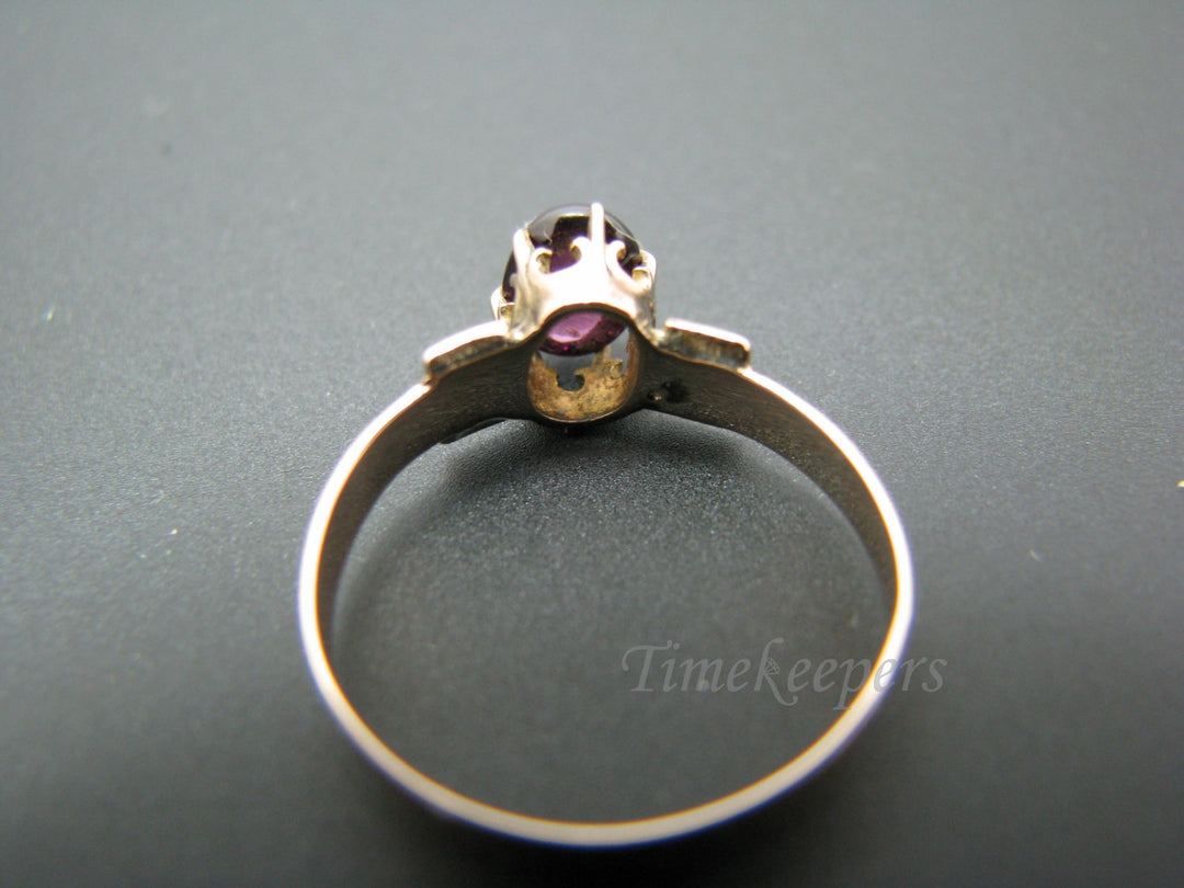 c405 Very Nice Vintage 10k Yellow Gold Ring set with a Purple Stone