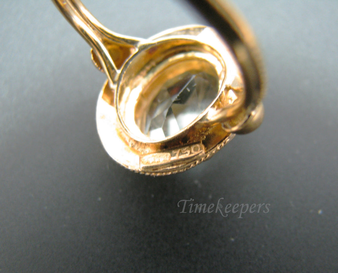 c039 Pretty Vintage 18k Yellow Gold ring with a Large Very Light Blue Bezel Set Stone