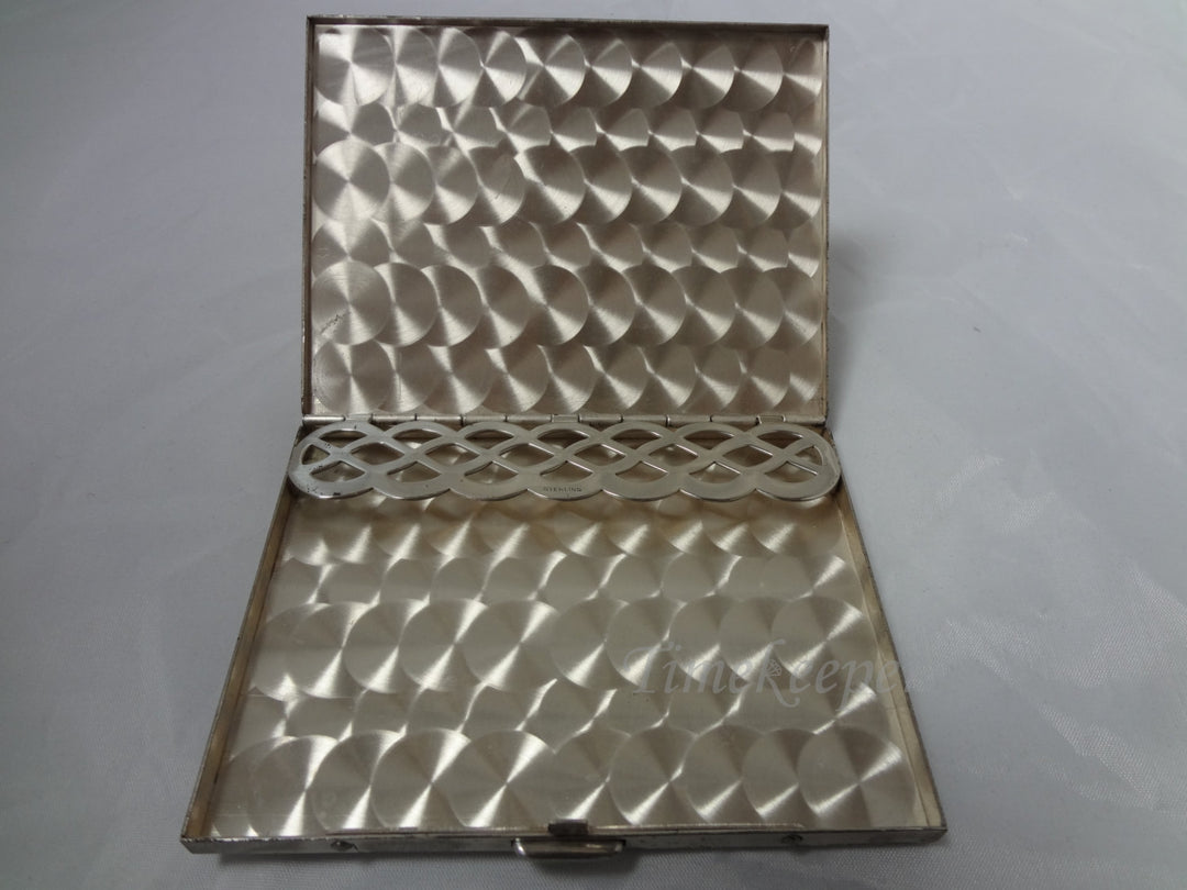 j151 1920's Etched Women's Cigarette Compact