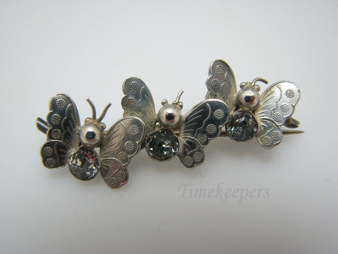 a919 Pretty Little Butterfly Vintage Brooch in Sterling Silver