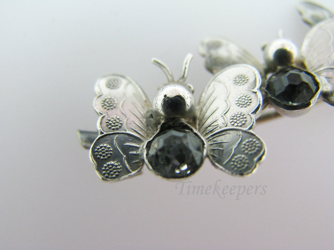 a919 Pretty Little Butterfly Vintage Brooch in Sterling Silver